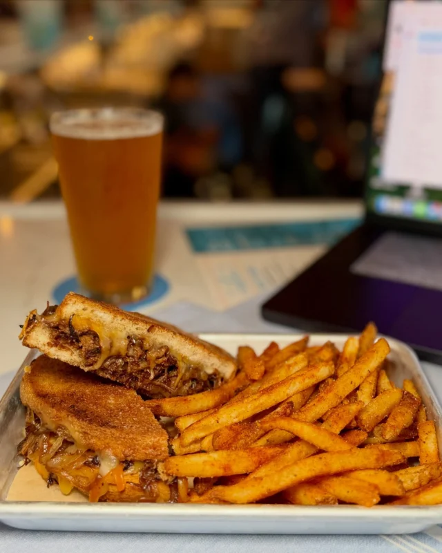 Work from home? Nah… work from here. 💻 After the past few days, sunshine and bay views are officially on the agenda. Doors open at 11:30am.

🌅Sunset 5:57pm

🎸Freddie Maul | 6pm - 9pm

📸SHORT RIB GRILLED CHEESE | sourdough + smoked gouda
+ cheddar + cooper sharp

📍9317 Amherst Avenue, Margate, NJ