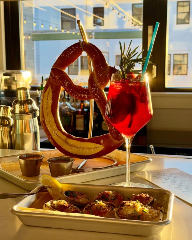 Grab a seat at the bar or slip into a booth and enjoy the view, our signature bites, and cocktails that never stop at just one. Your Happy Hour escape starts here. 🌅🍸

🍹Happy Hour | 4pm - 6pm

🌅Sunset 4:52pm

📍9317 Amherst Avenue, Margate, NJ