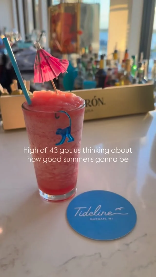 High of 43° (lol) and suddenly we’re dreaming of summer. Order the frozen.🐒☀️

🩵Doors open at 11:30am. Join us for lunch.

🍺Happy Hour | 3pm - 6pm

🌅Sunset 5:30pm

📍Summer lives here.